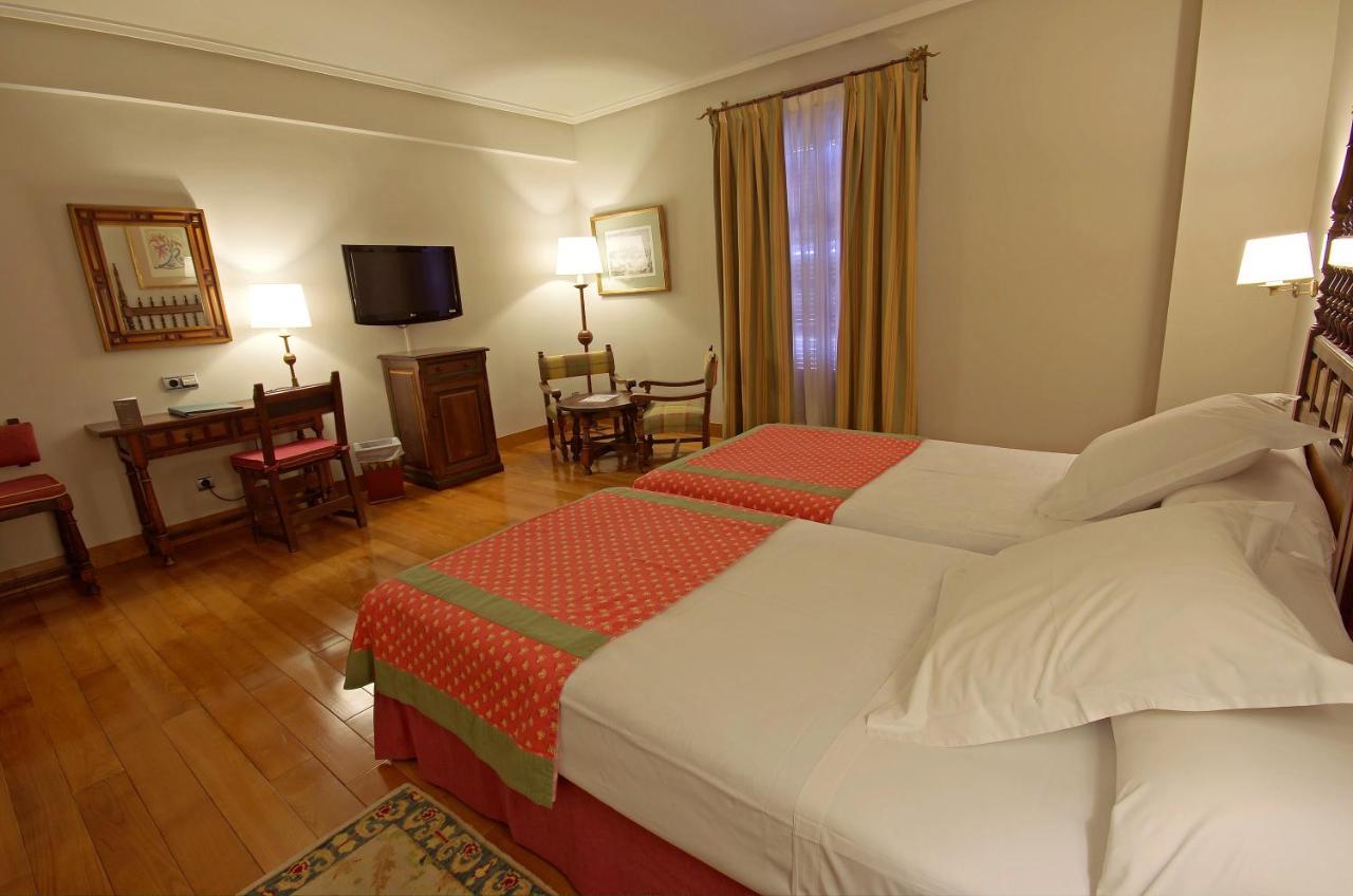Parador De Calahorra Exteriör bild