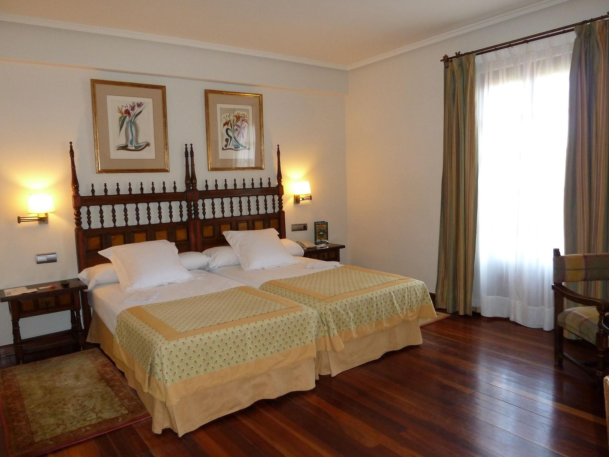 Parador De Calahorra Exteriör bild