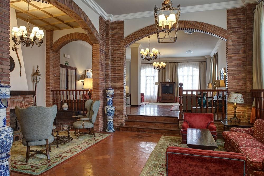 Parador De Calahorra Exteriör bild