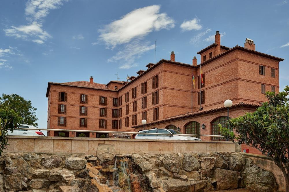 Parador De Calahorra Exteriör bild