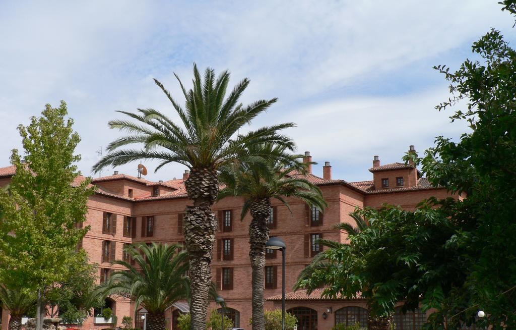 Parador De Calahorra Exteriör bild