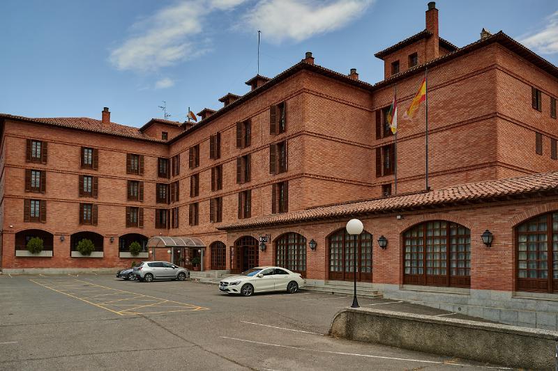 Parador De Calahorra Exteriör bild